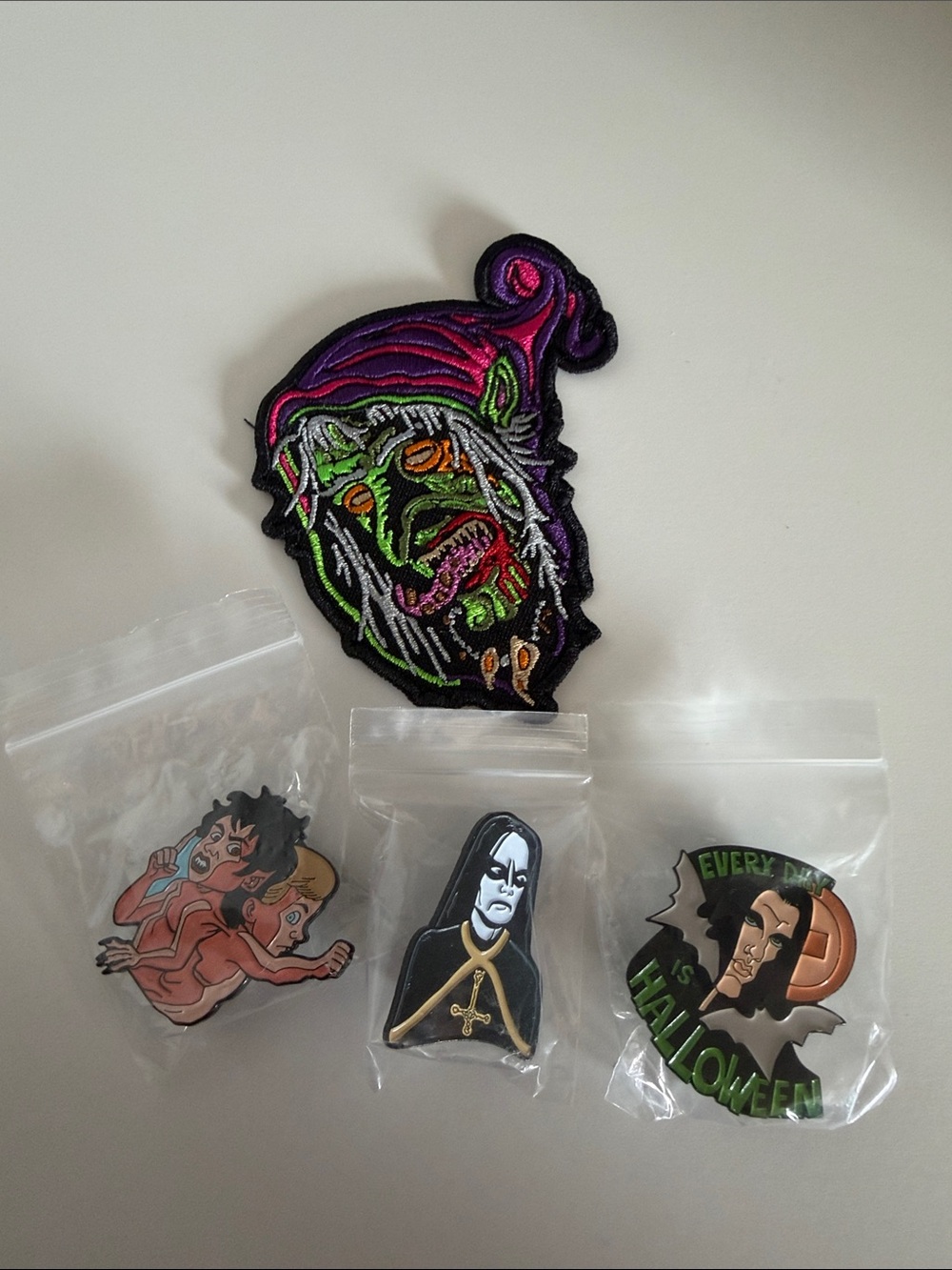 With patch and 3 pins - metal theme